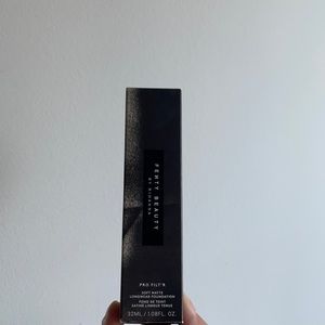 Fenty Foundation in Shade 230